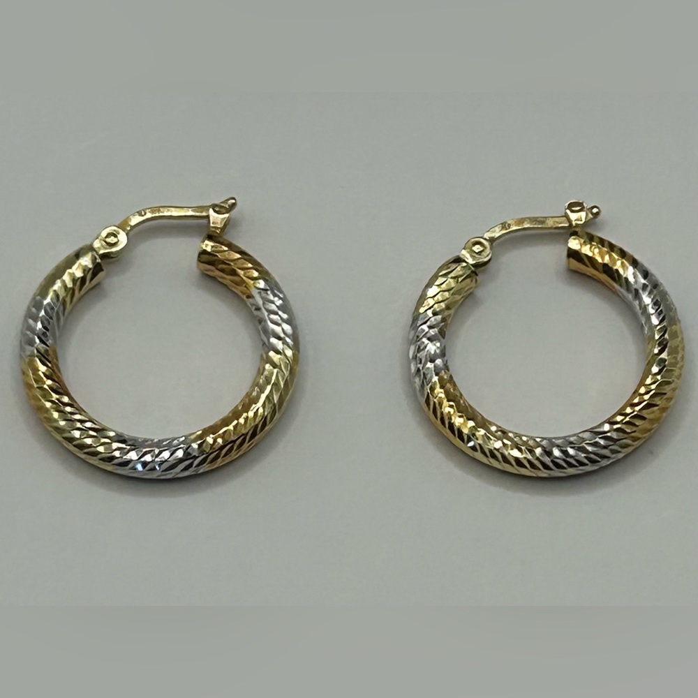 **FLASH SALE** 14K Gold Tri-color Earrings - Picture 3 of 7
